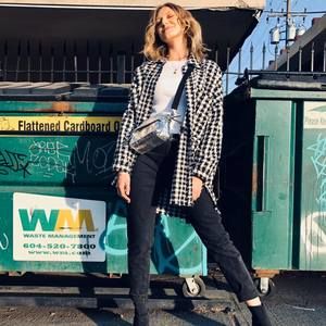 Meet your Posher, Gina